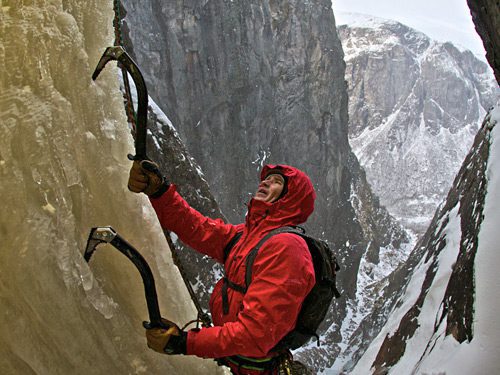 Escalada en hielo en los fiordos noruegos