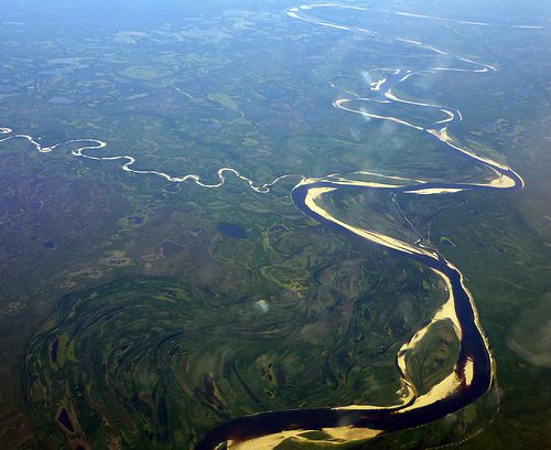 Vista aérea del Río Lena, Republica Saja, Yakuita