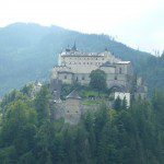 Foto ampliada desde el camino hacia el Castillo Hohenwerfen