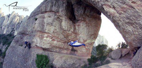 Paracaidismo: Salto Base extremo en Montserrat