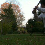 Canasta con un bate de beisbol
