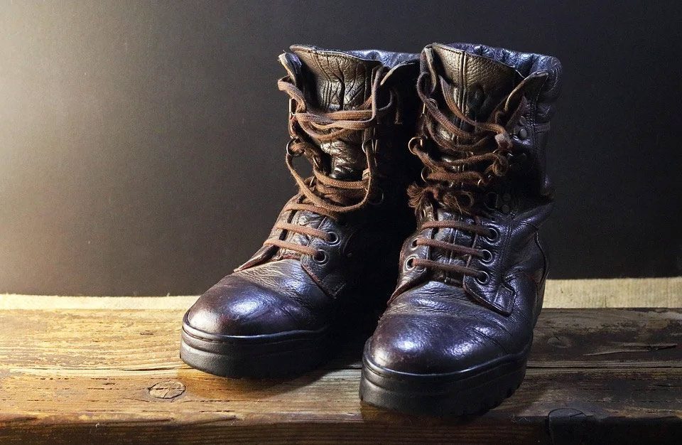 ▷ Beneficios de usar botas militares para marchas de desgaste en la montaña | TodoAventuras