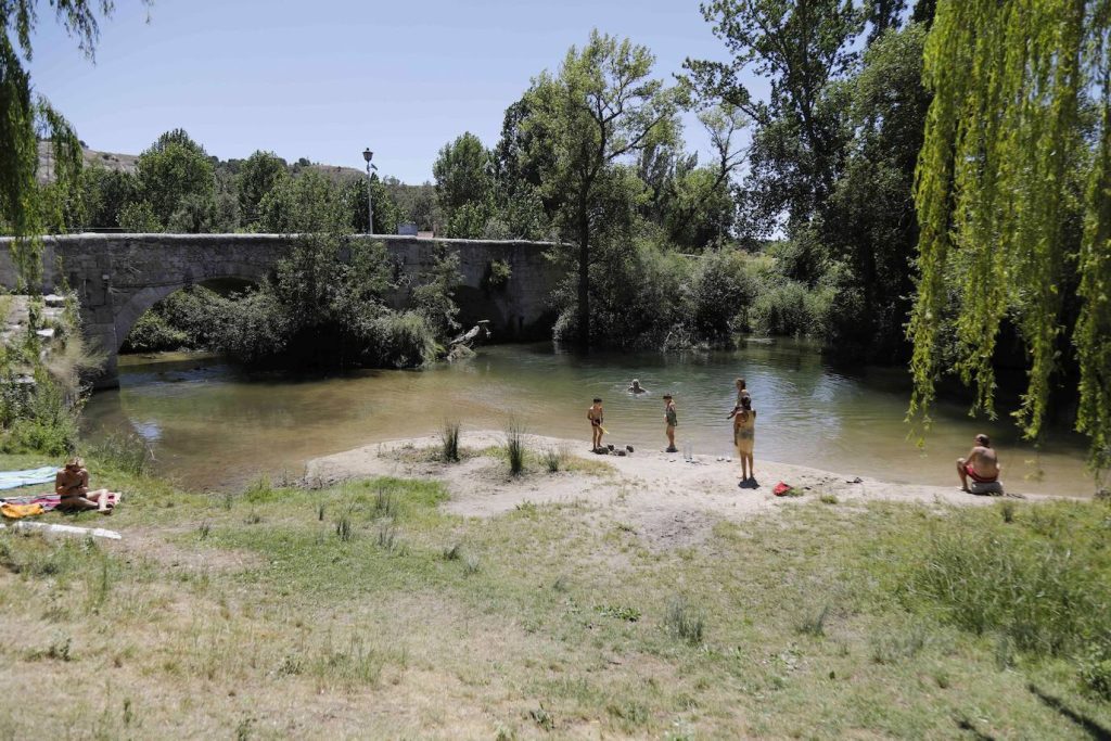 Playa fluvial de Peñafiel